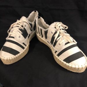 DV Dolce Vita Platform sneakers